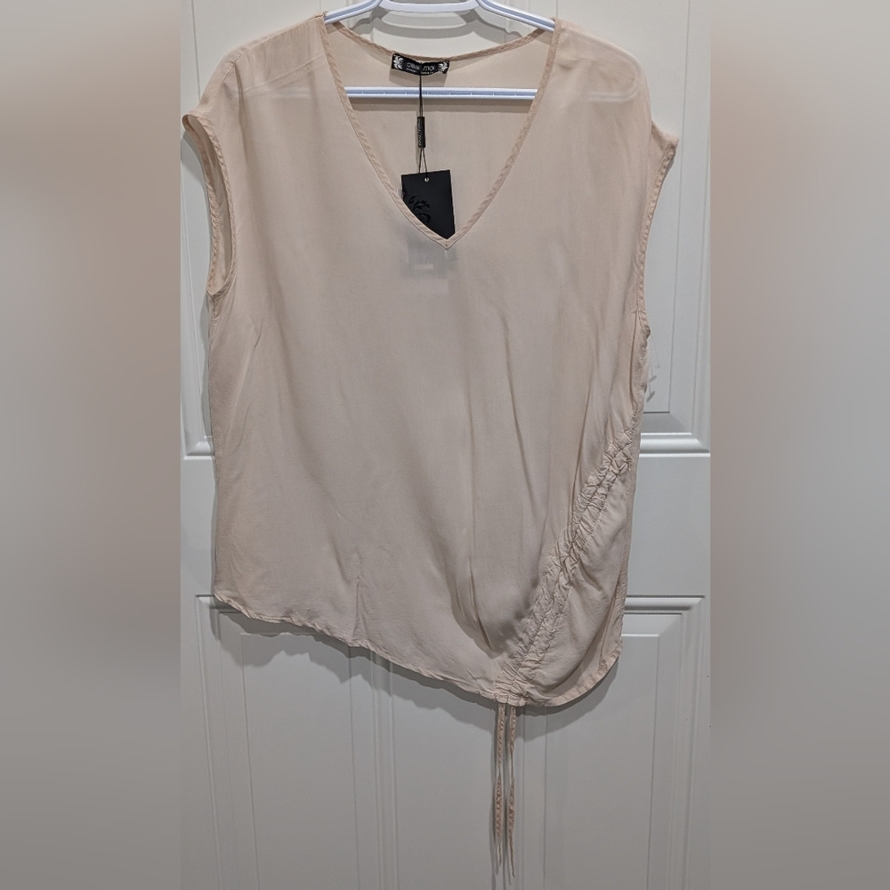 C'est Moi Cream V-Neck Blouse NWT